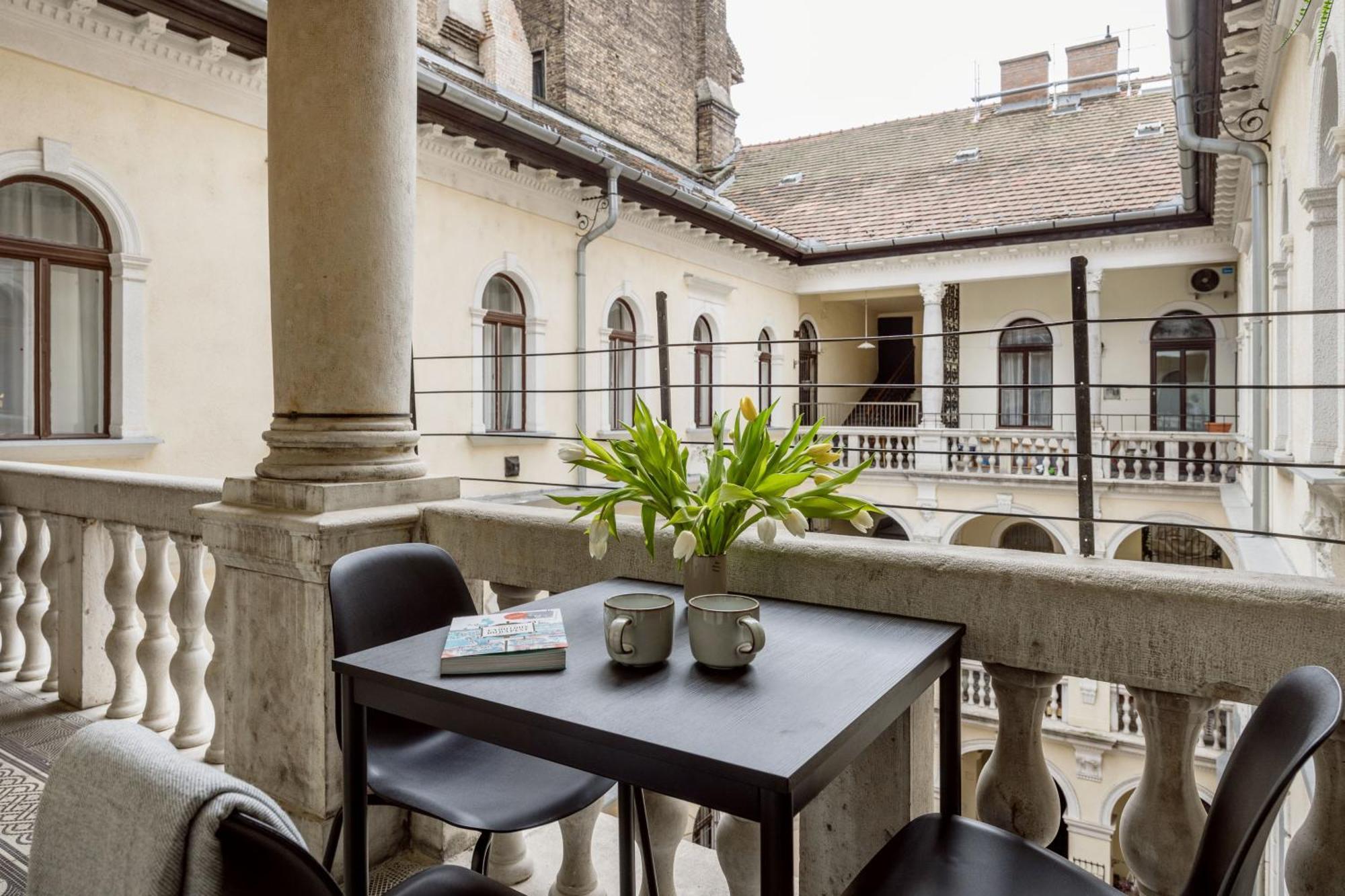 Sleek Downtown Living Apartment Budapesta Exterior foto